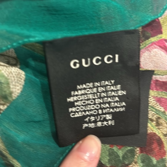 Gucci GG Flora print silk and cotton scarf NWOT - Picture 3 of 6